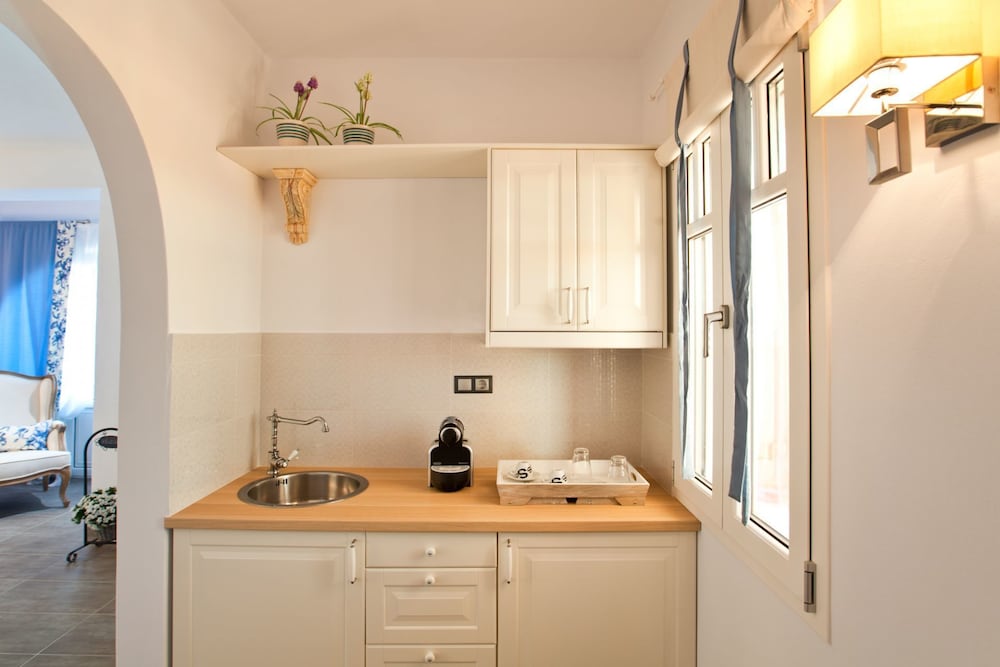 Miland Suites