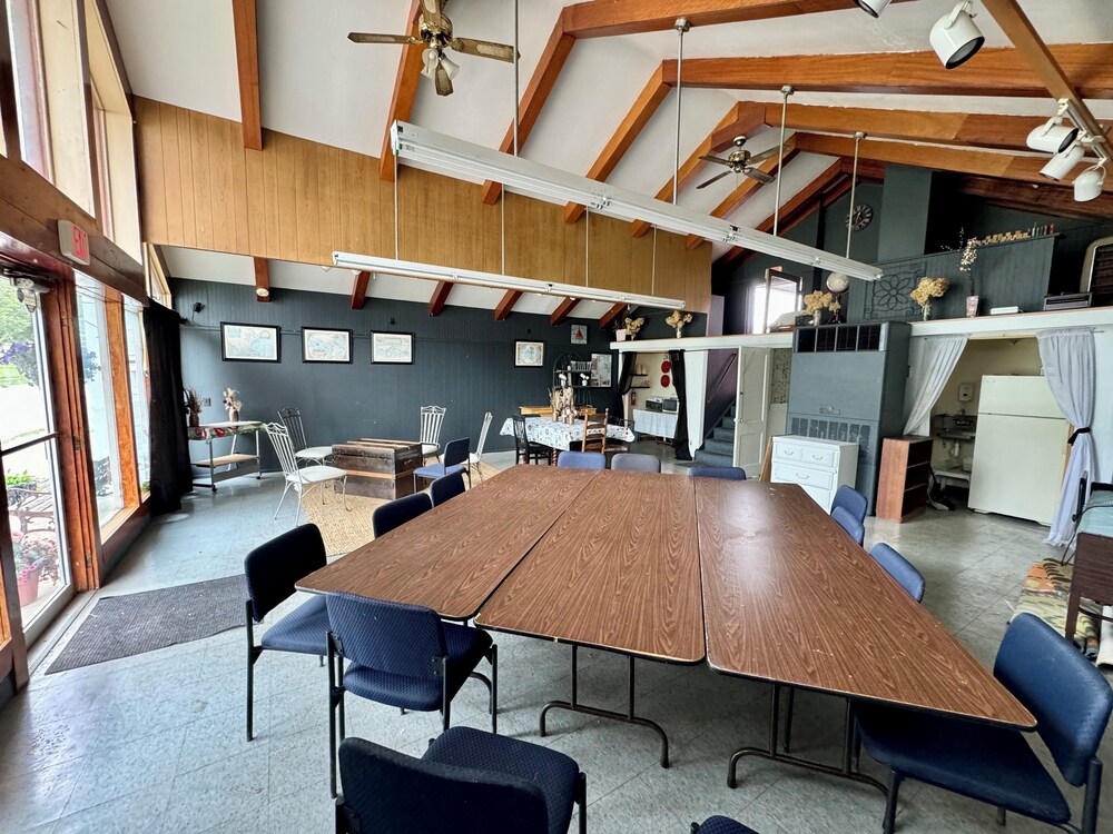 meeting & event spaces