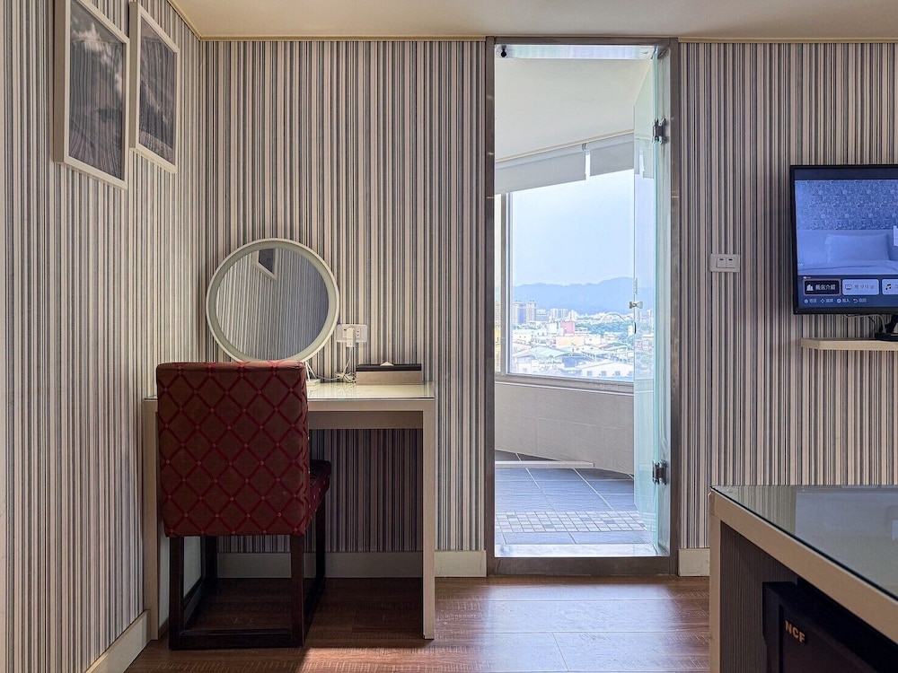 ElEnce Hotel