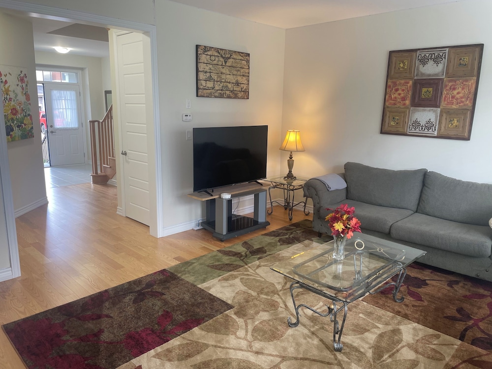 Two Adjacent Homes with 8 Bedrooms