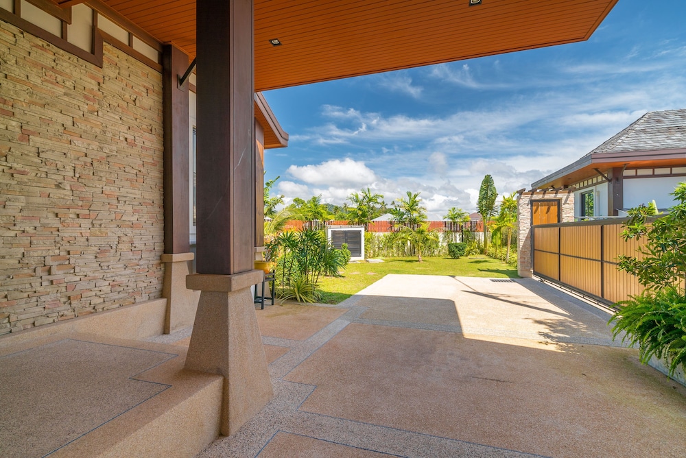 Rawayana West Villas & Kids Park