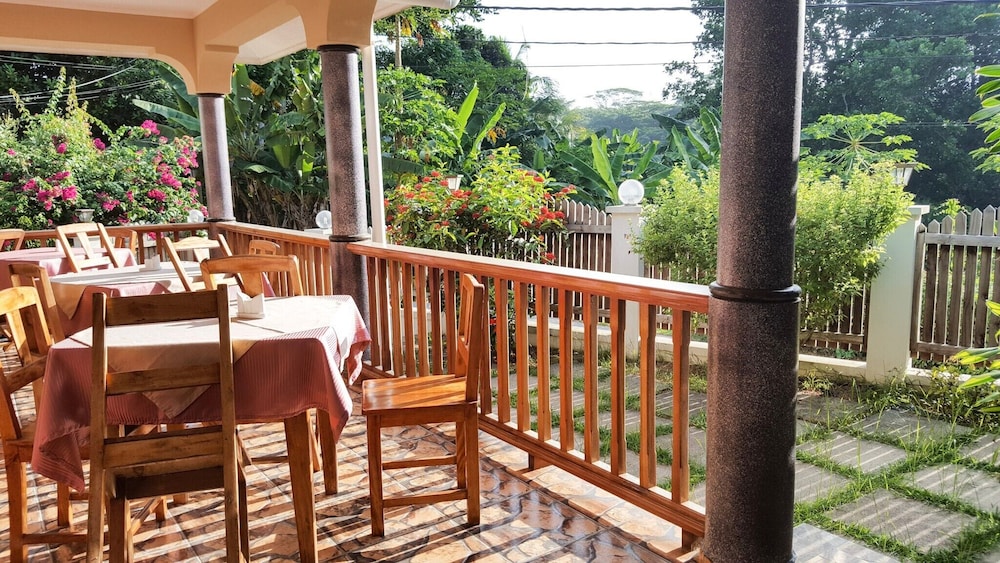 Bernique Guest House