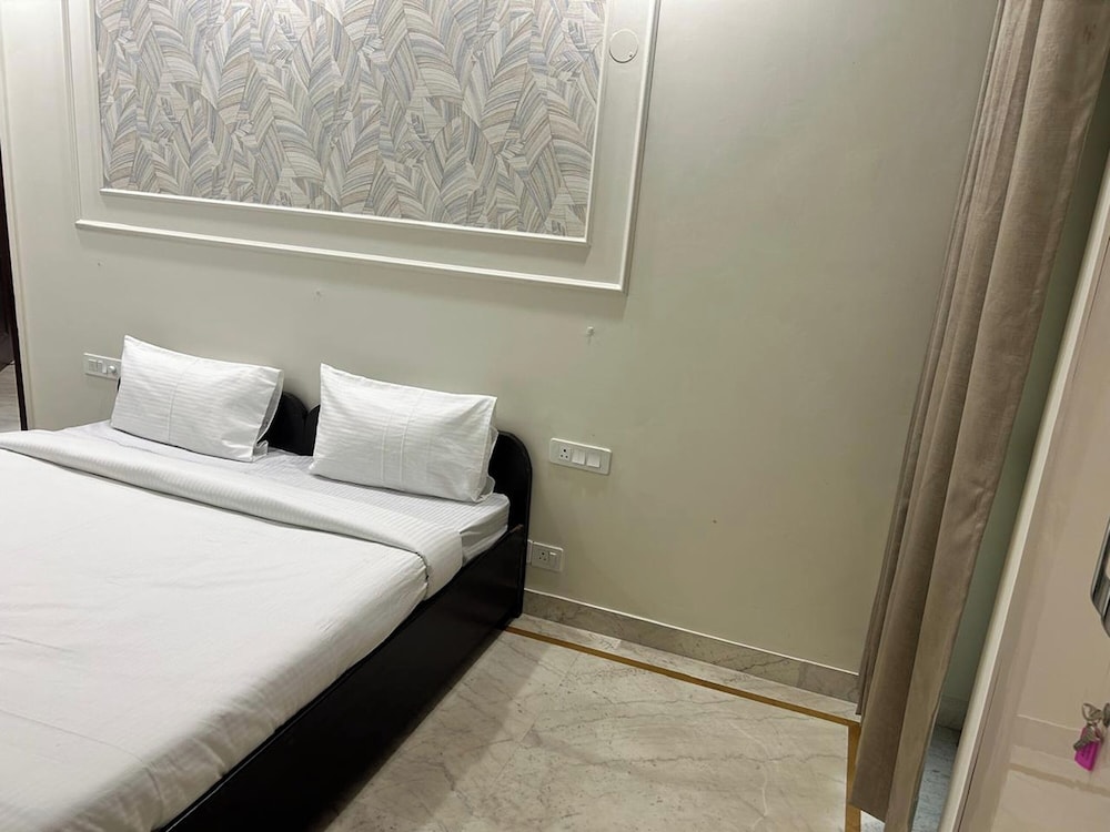 Metrolink Apartment & Suites-Green Park