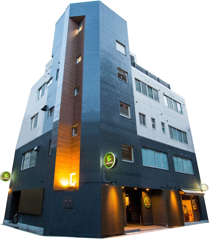 e-hostel Shinsaibashi