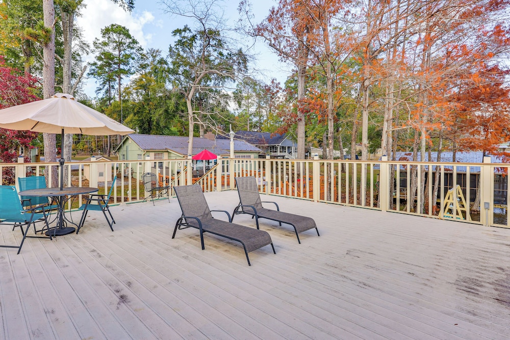 Private Dock + Fire Pit: Gantt Lake Getaway!