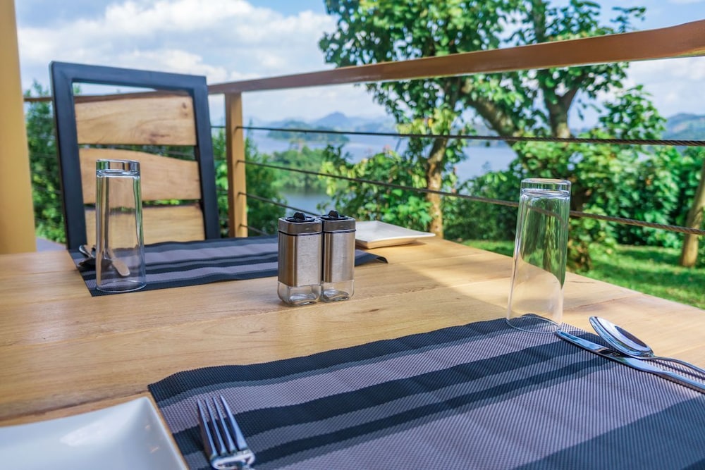 NDERE ECHIFUUHA RESORT
