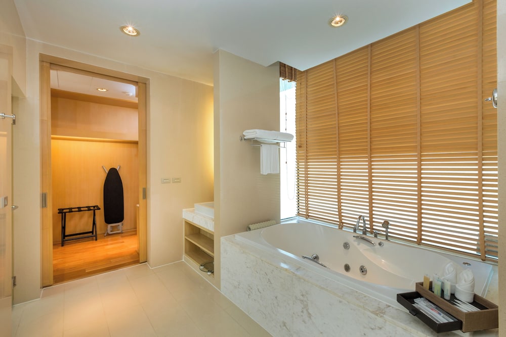 Andaman Pool Villas