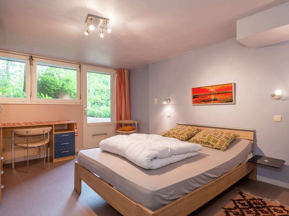 Spacious Cottage in Robertville With Swimming Pool view 4