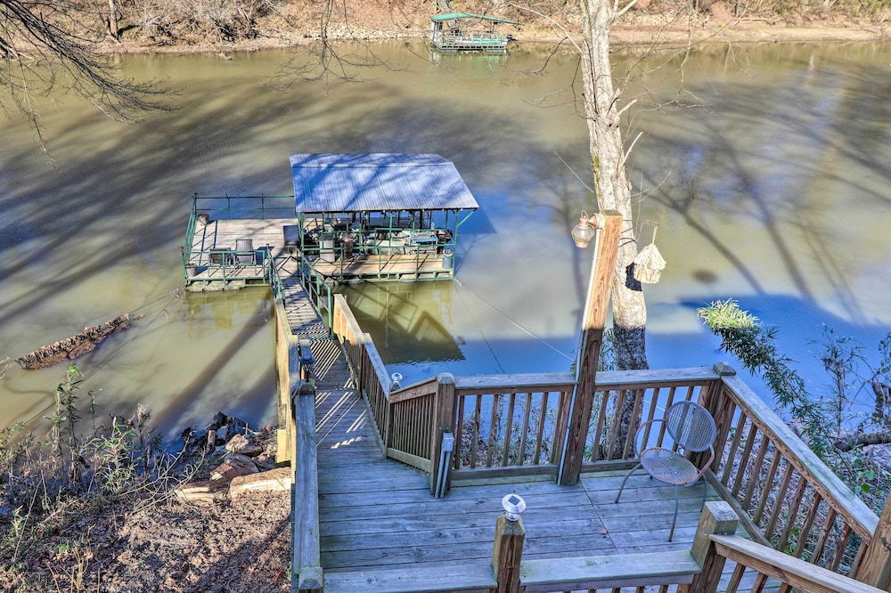 Riverfront Heber Springs Home: Spacious Deck! view 3