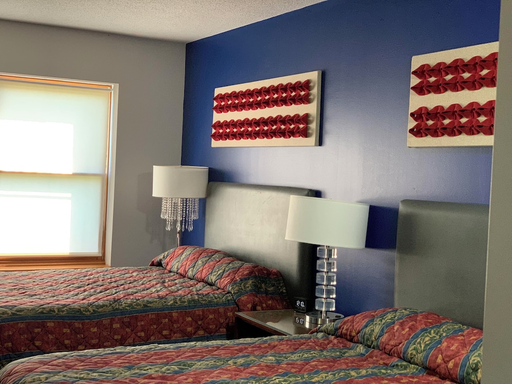 Illini Inn & Suites Hotel - Rantoul/Gifford/Champaign/Urbana view 5