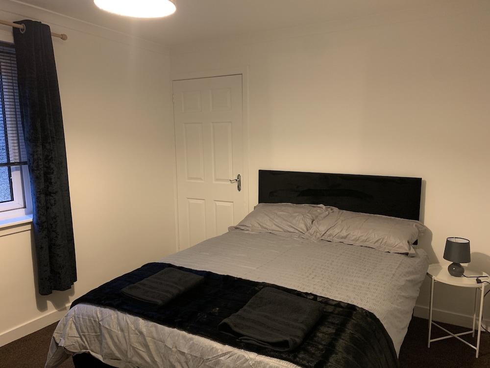2-bed Apartment in Dumfries Close to Town Centre view 4