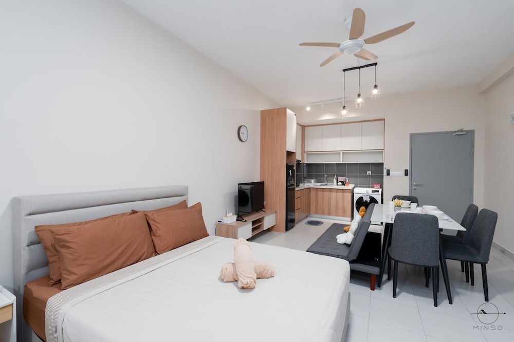 Netizen Cheras Residence by Emily in Town
