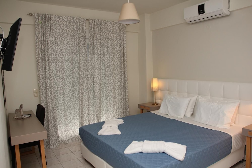 Holiday Luxury Villas view 2