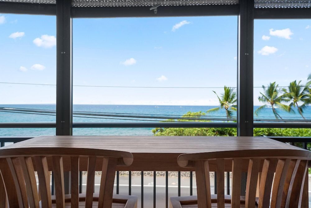 Kona Alii Oceanview Pool Shops & Restaurants view 5