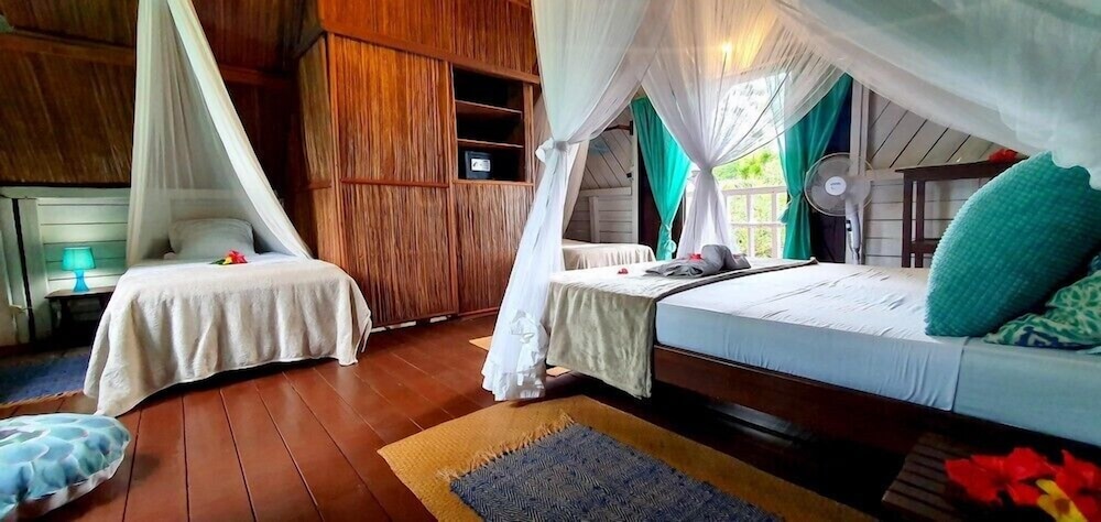 Ravoraha Ecolodge