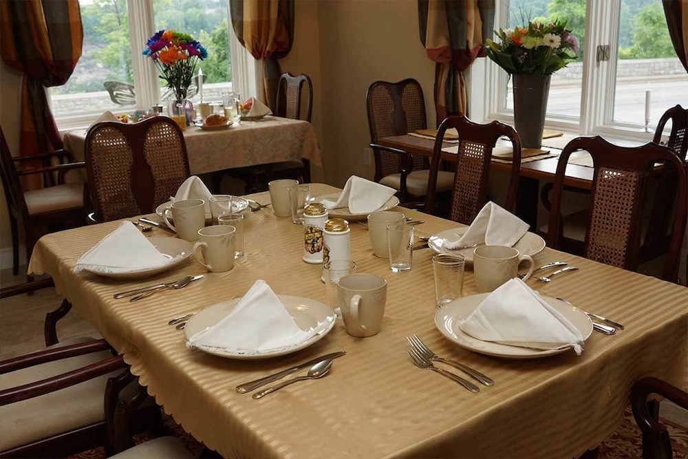 Butterfly Manor Bed & Breakfast