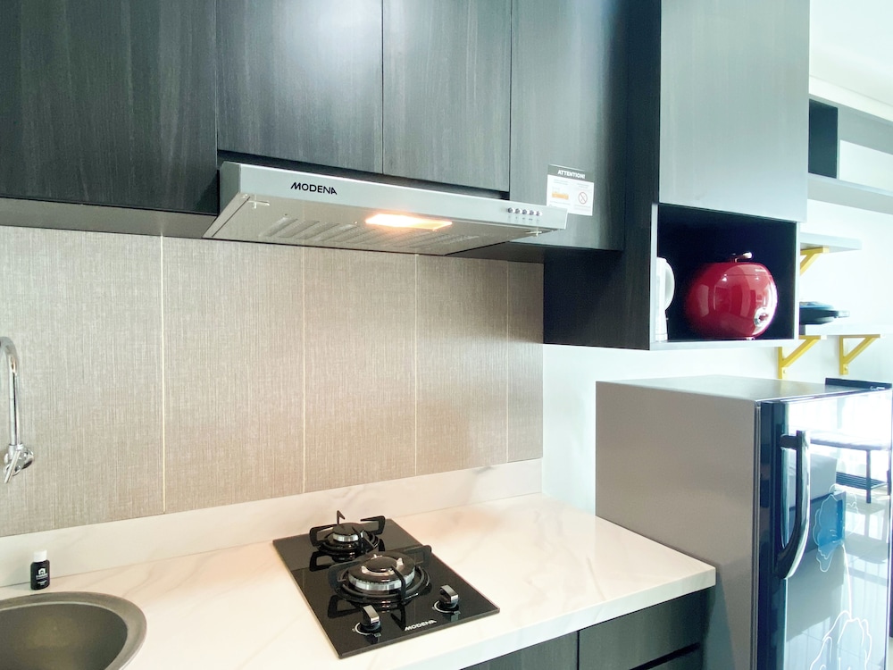 Monochromatic Studio At Lrt City Bekasi Apartment