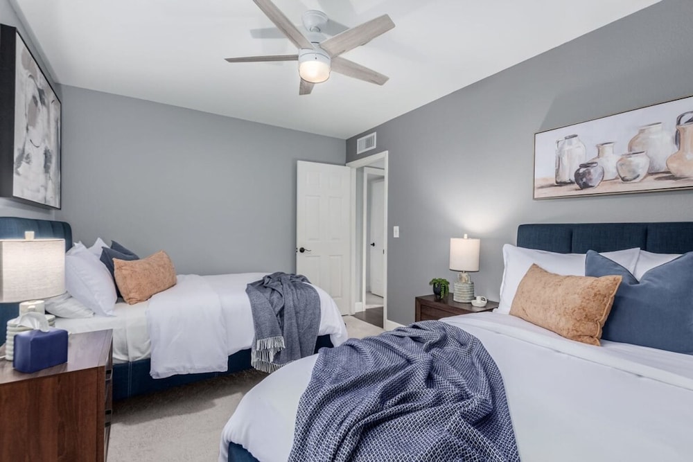 Greenway Park Retreat Al-fresco Living Heated Pool