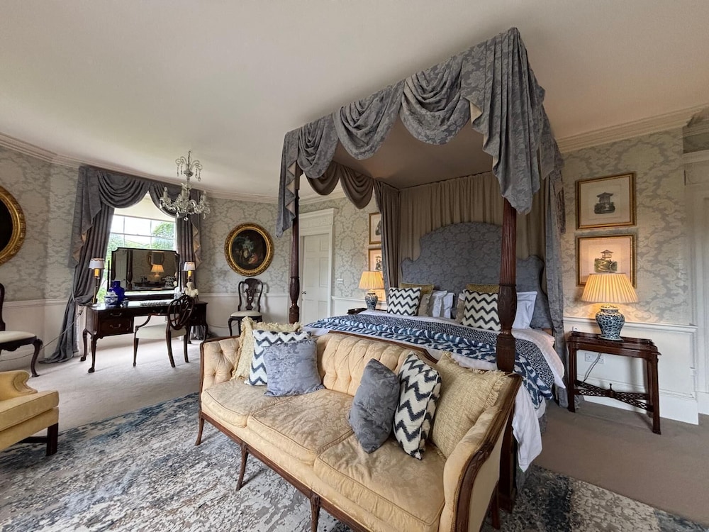 Park Hall Manor