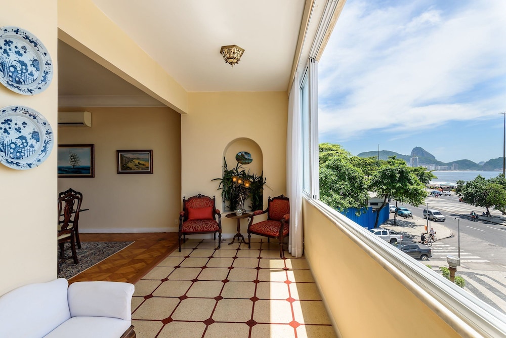 Classic 4-bedrooms by the Sea A 3484/301