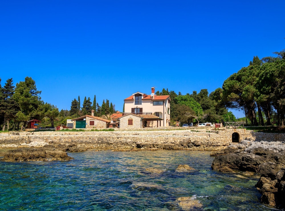Beachfront Escape in Rovinj
