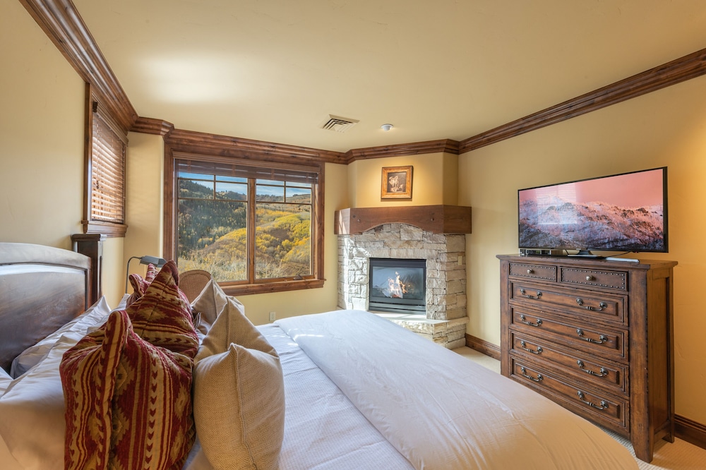Silver Strike by Luxury Mountain Destina view 2