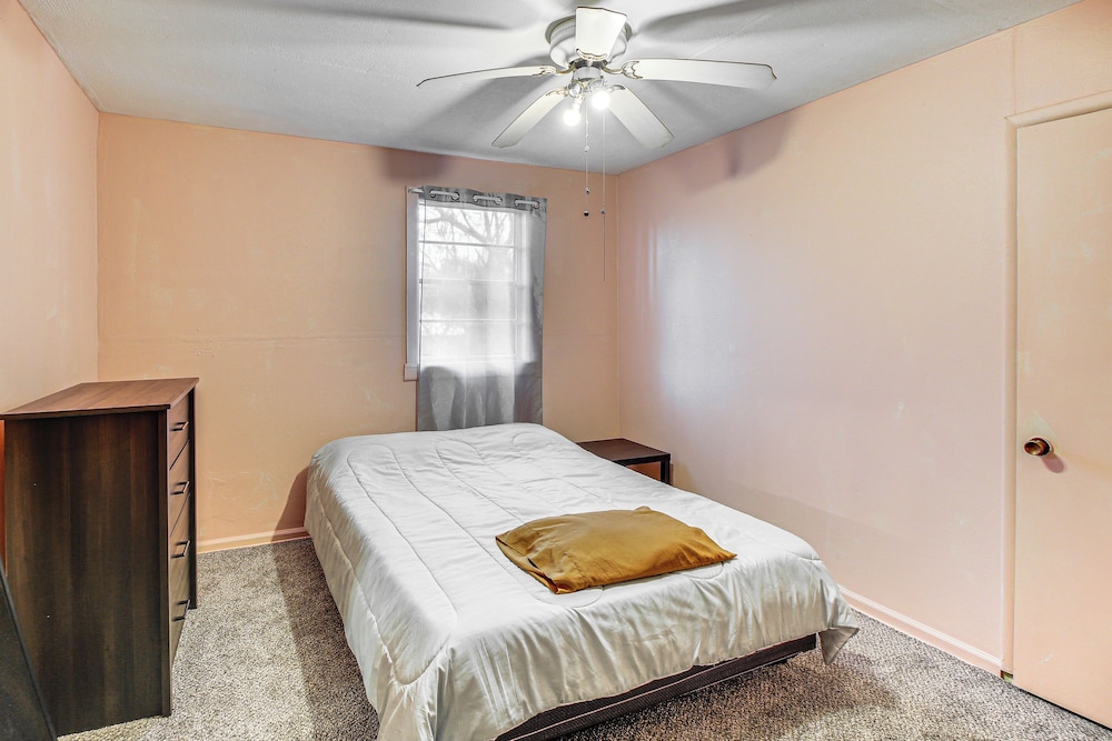 Pet-friendly Little Rock Home on Spacious Lot