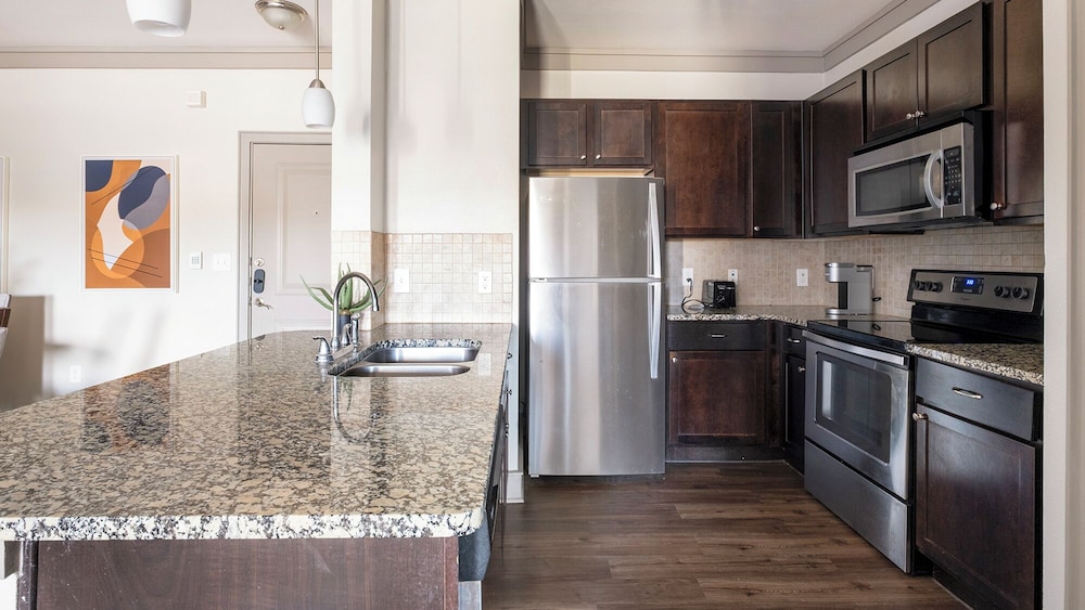 Landing Apartments Houston - Kingsland Blvd