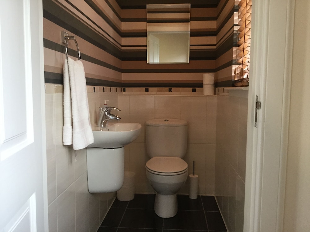Inverness Apartments - West Heather