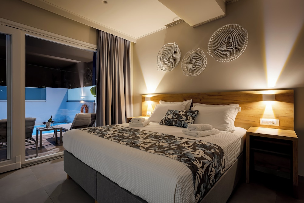 Sarpidon Suites photo 3