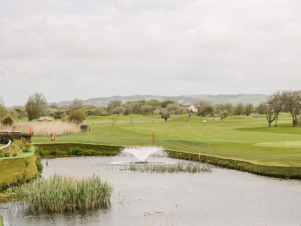 Fairways 4 - Sunny Meadows
