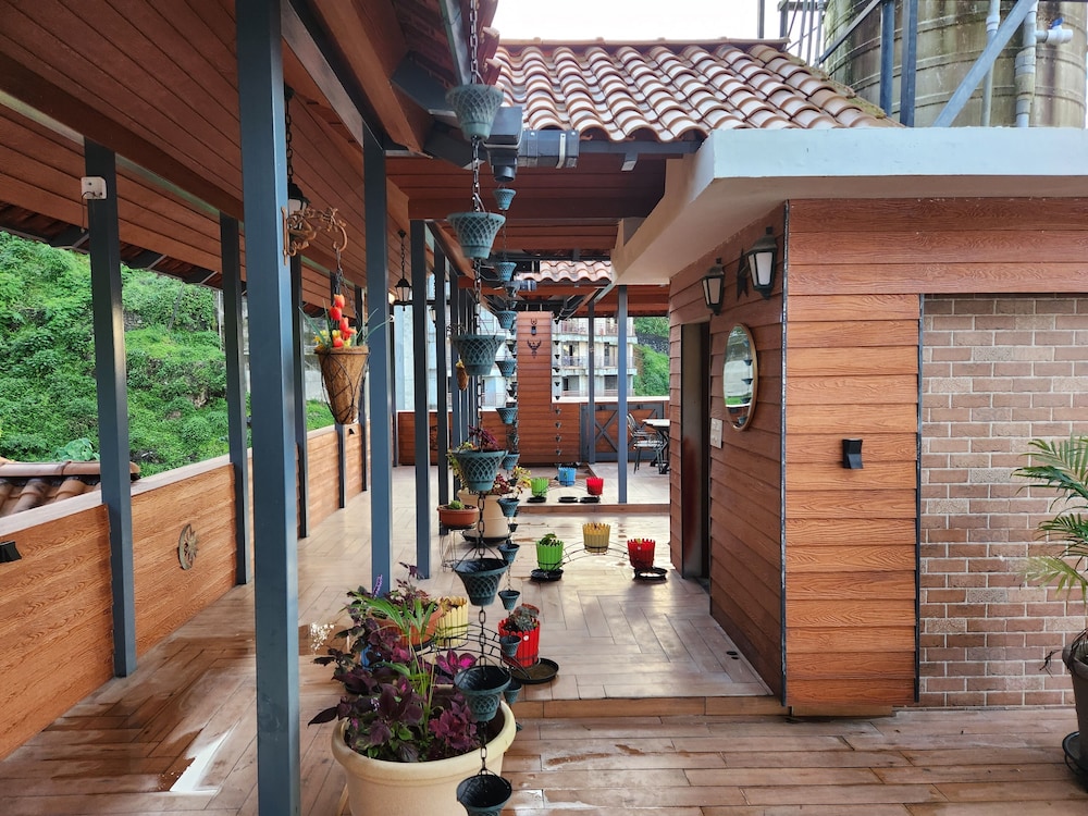 Kacholam Serviced Villa