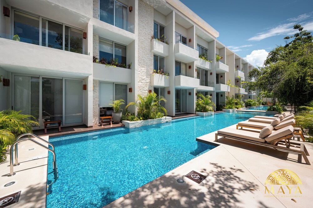 NHOA 303B 1BR Condo Pool View Aldea Zama