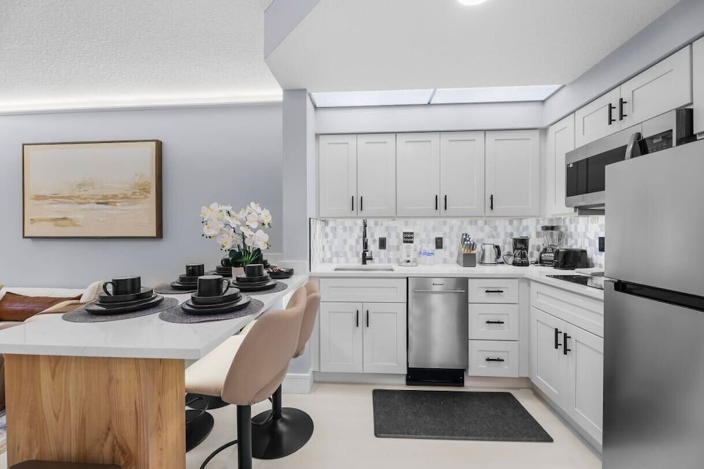 Staysky Orlando Family Suite w/ Kitchen