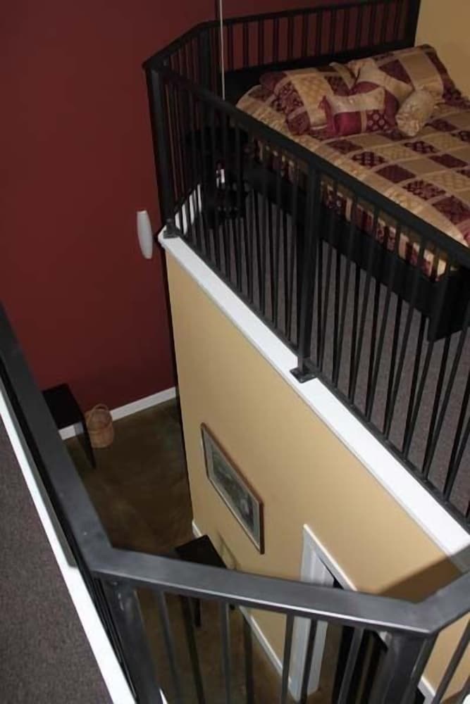 Crooked Tree Guest Suites