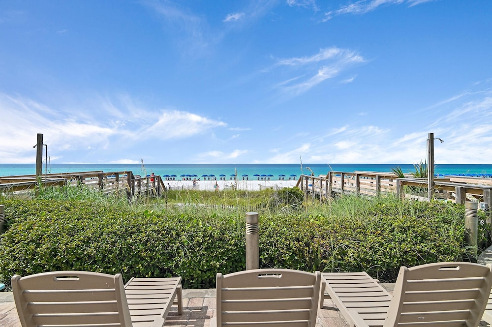 Inn at Crystal Beach 611