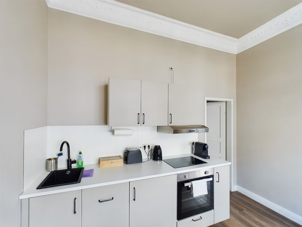 Art Apartments