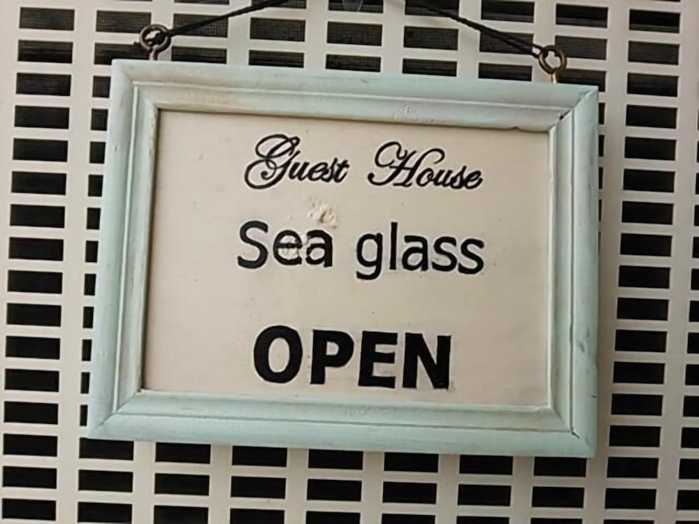 Guest House Sea glass