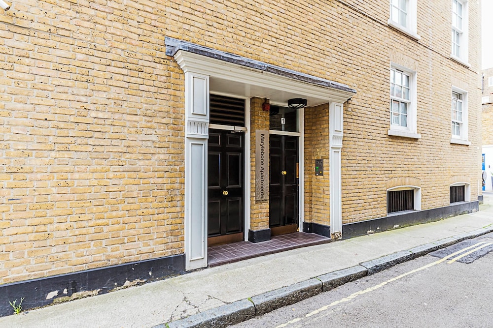 Elegant and Cosy Family Apartment in Marylebone