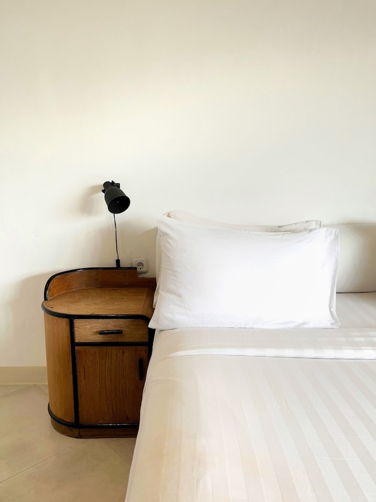 Lovely 2BR Villa Close to The Beach