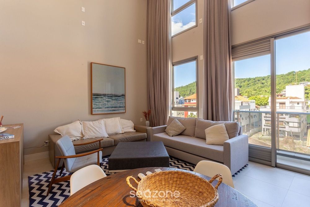 Elus - Building With Rooftop Pool 350m From the Beach!