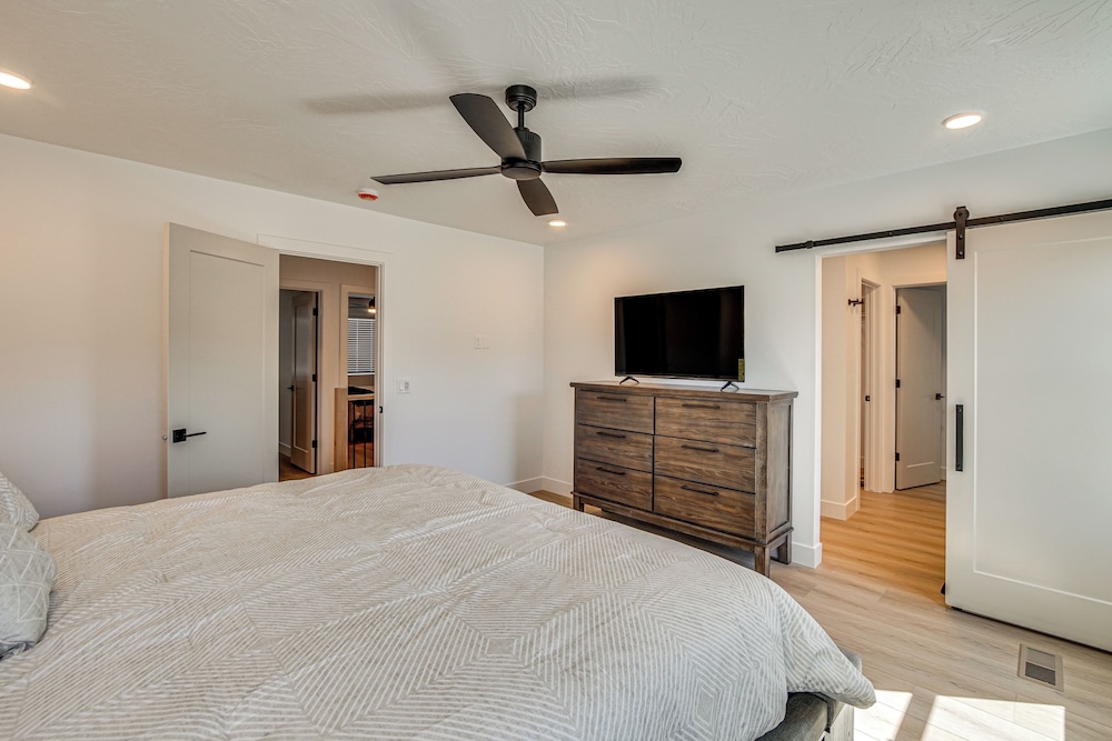 Built in 2025: Parowan Escape w/ Views!