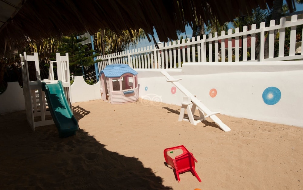 Lifestyle Royal Suites - Property Image 13