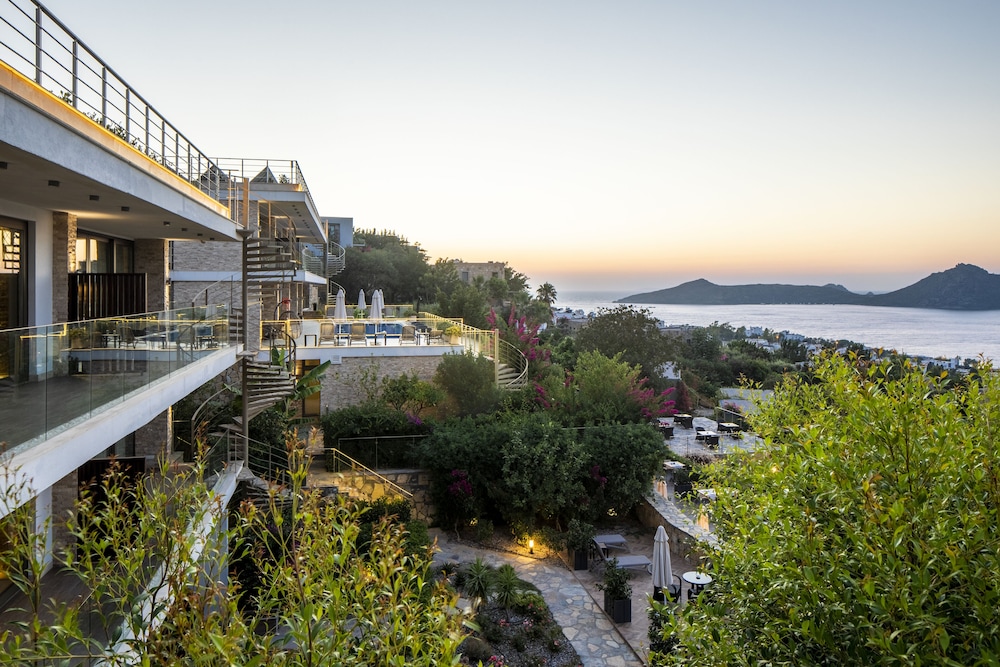 Hotel Spektr Boutique Hotel Yalıkavak - Image 1