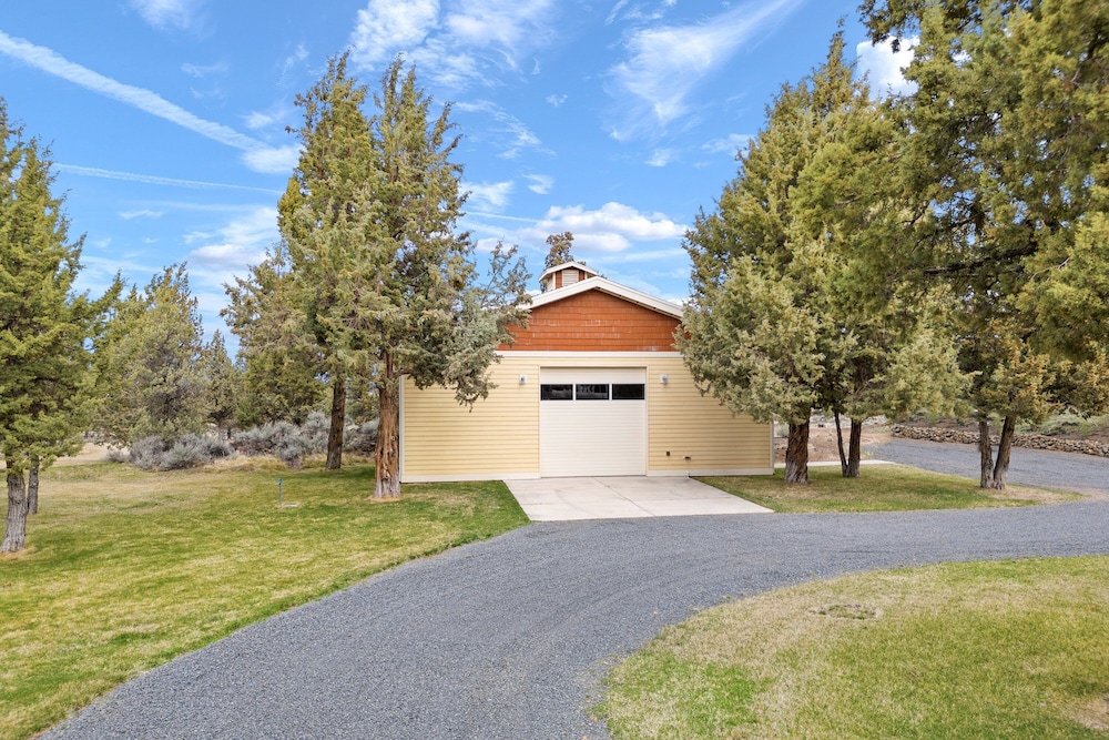 High Lowe 4 Bedroom Home