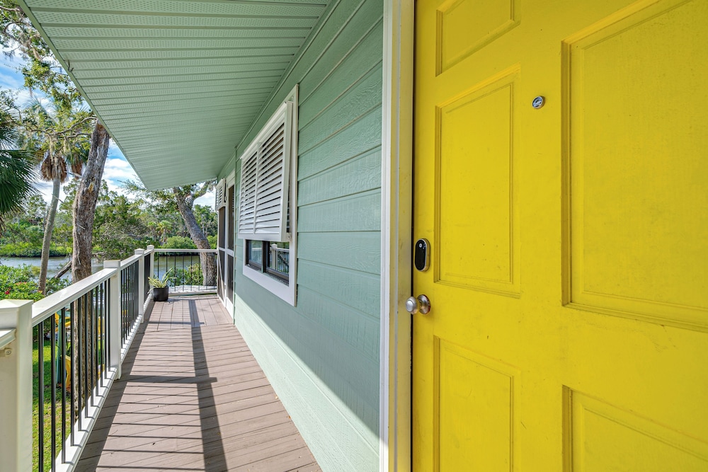 Dock, Hot Tub & Games: Crystal River Family Gem