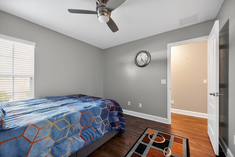 Floridays Manor 4 Bedroom Home