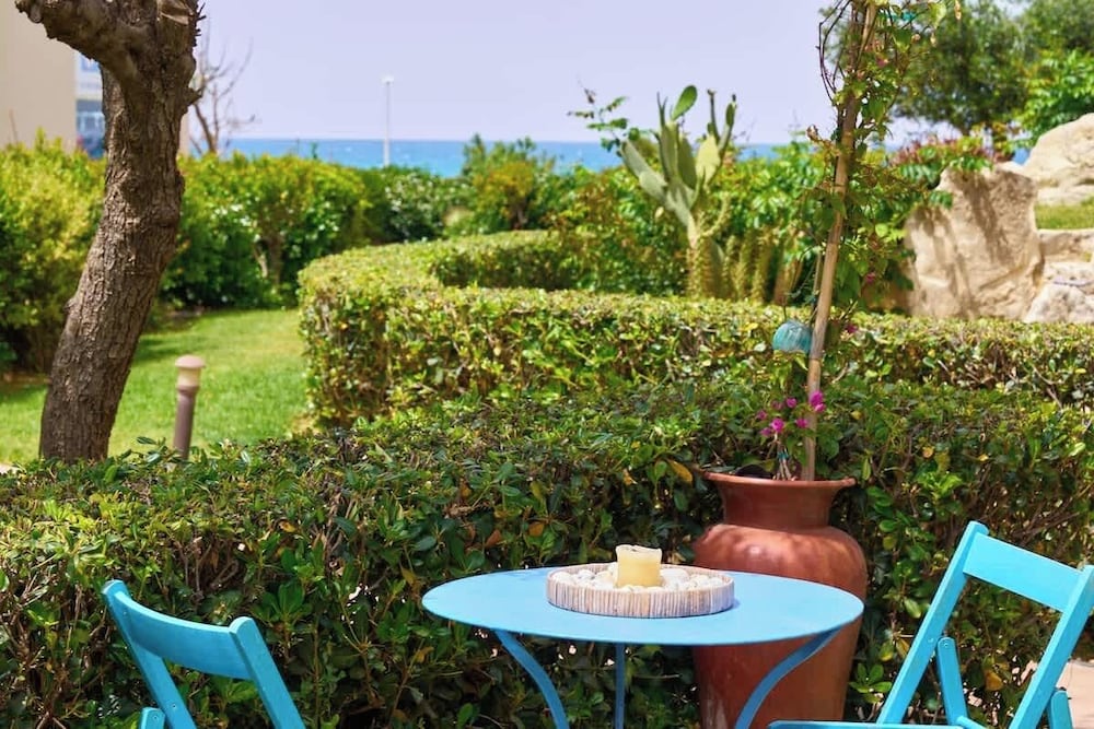 Villa Elias 3BR with Jacuzzi & Pool