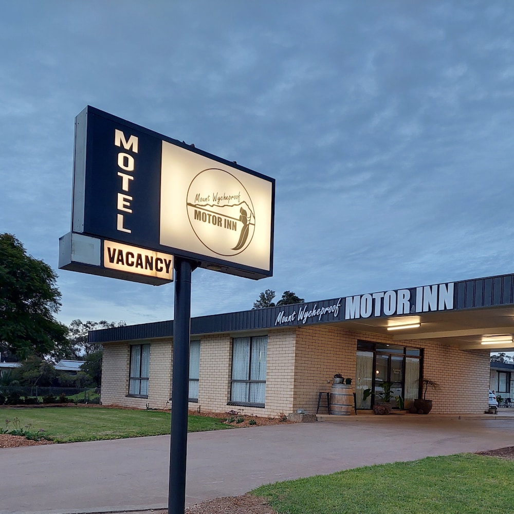 Mount Wycheproof Motor Inn
