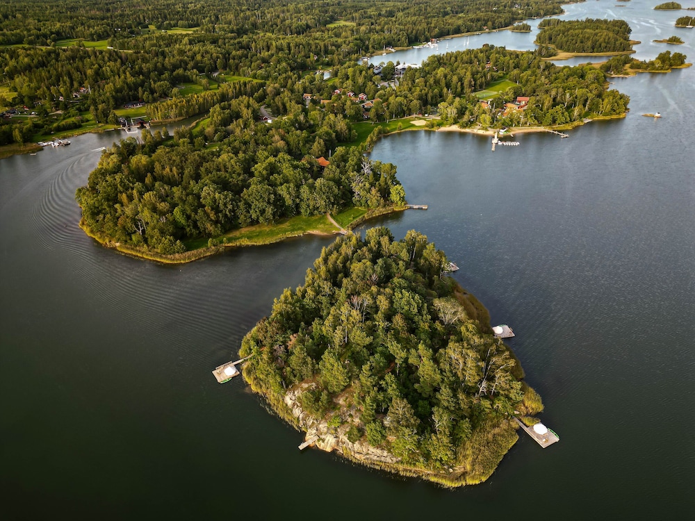 Marholmen Stugor